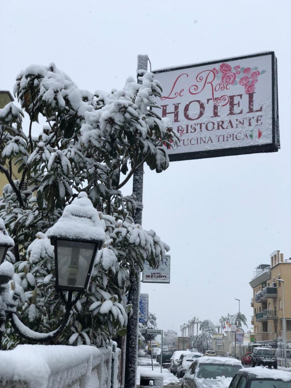 Hotel Le Rose Tivoli Terme Ngoại thất bức ảnh